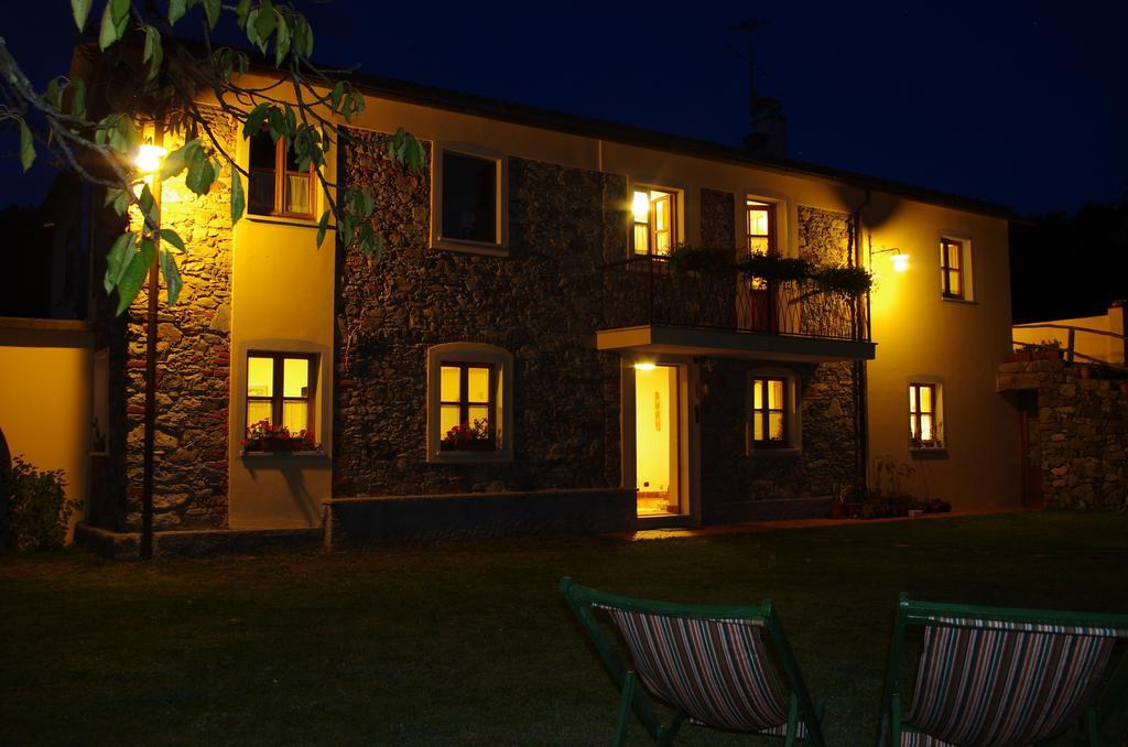 Il Girasole Bed & Breakfast Fosdinovo Exterior photo